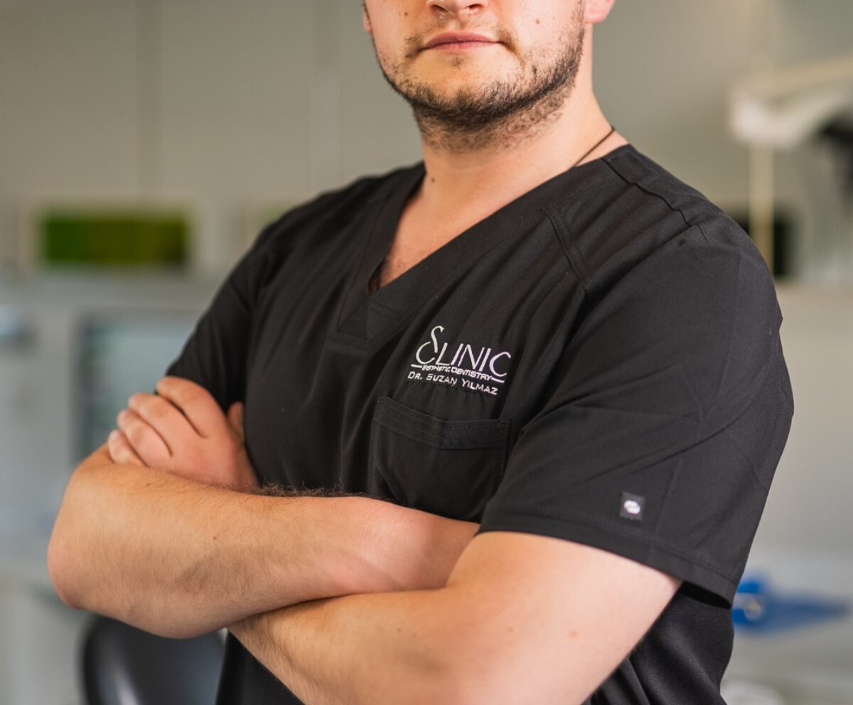 Д-р Ерах Нешад